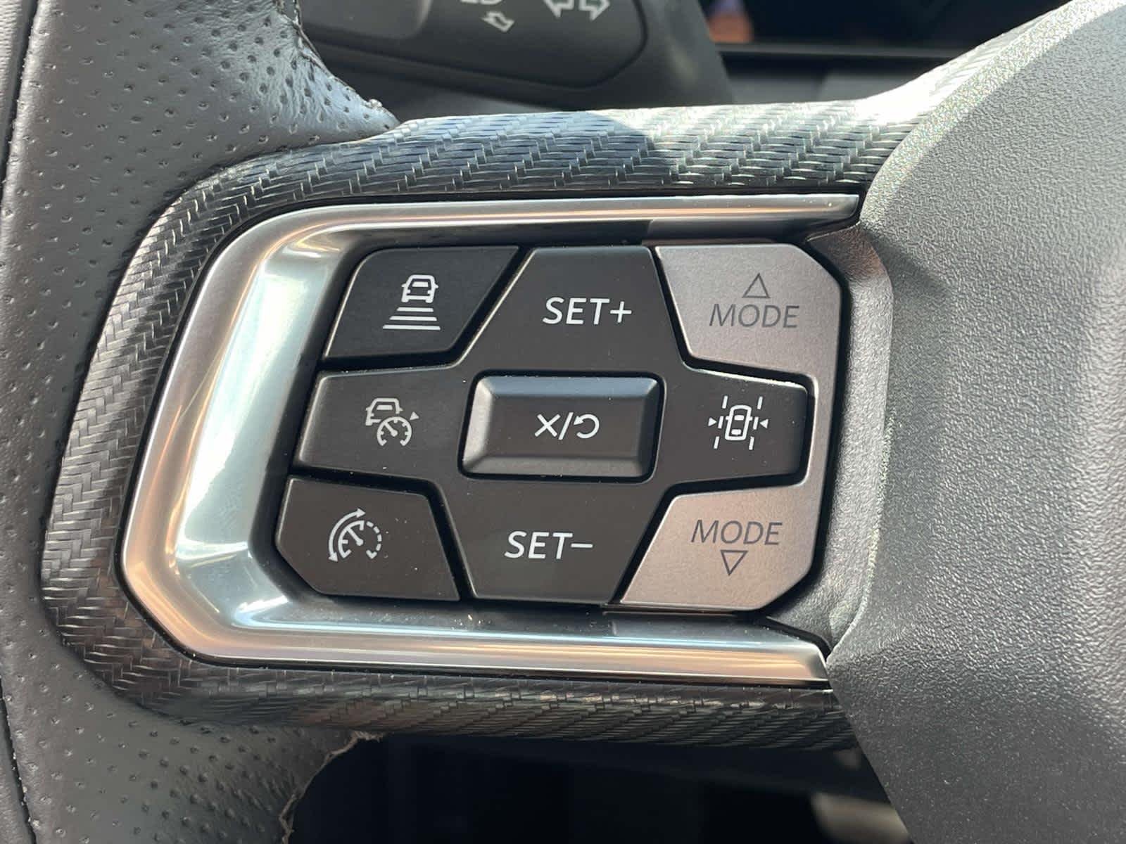 New 2025 Vapor Blue Metallic Ford GT Premium image 31