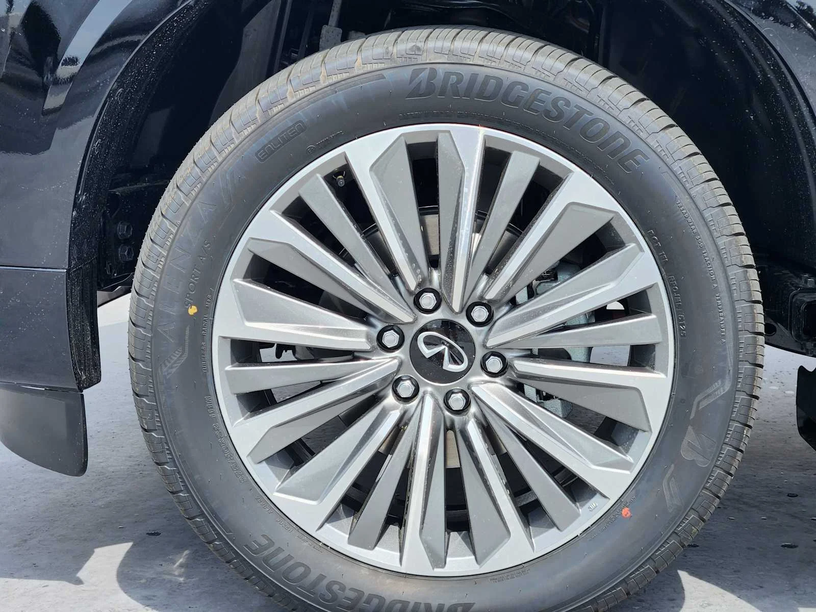 New 2026 BLACK OBSIDIAN INFINITI Luxe 2WD image 7