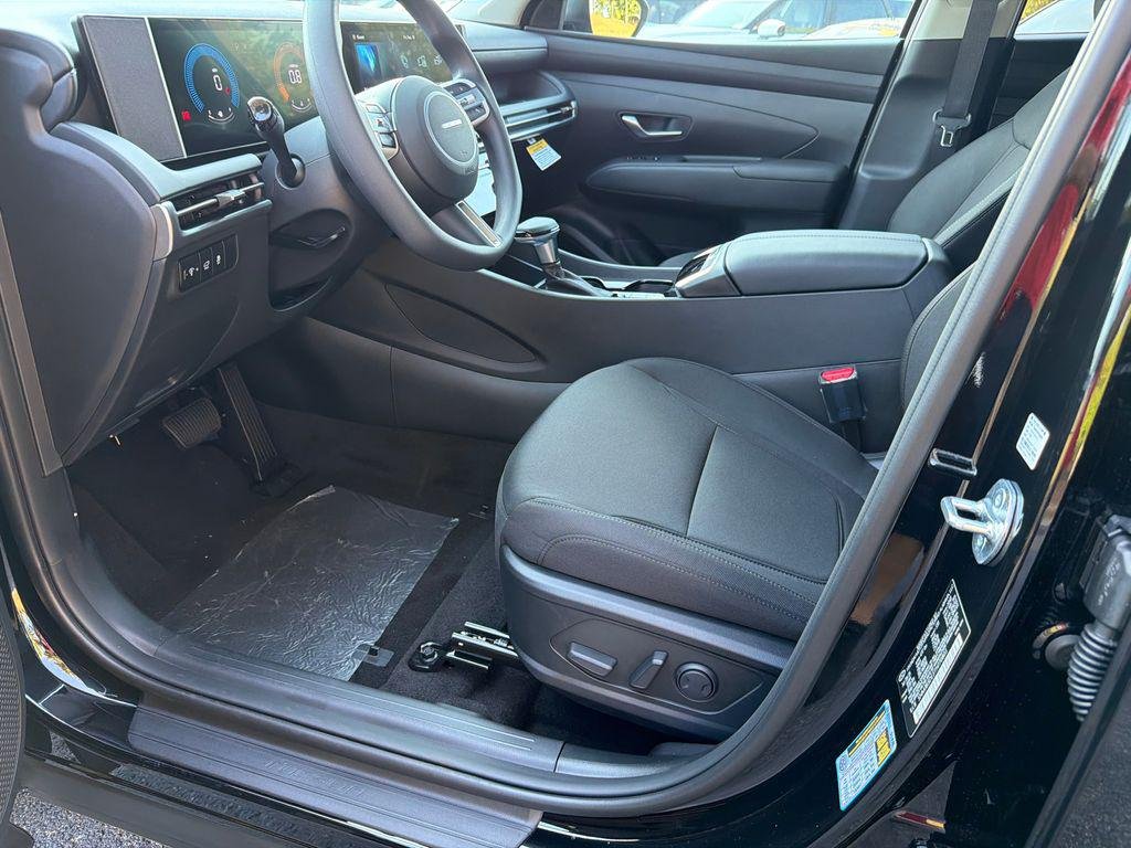 New 2026 Black Hyundai SEL FWD image 9
