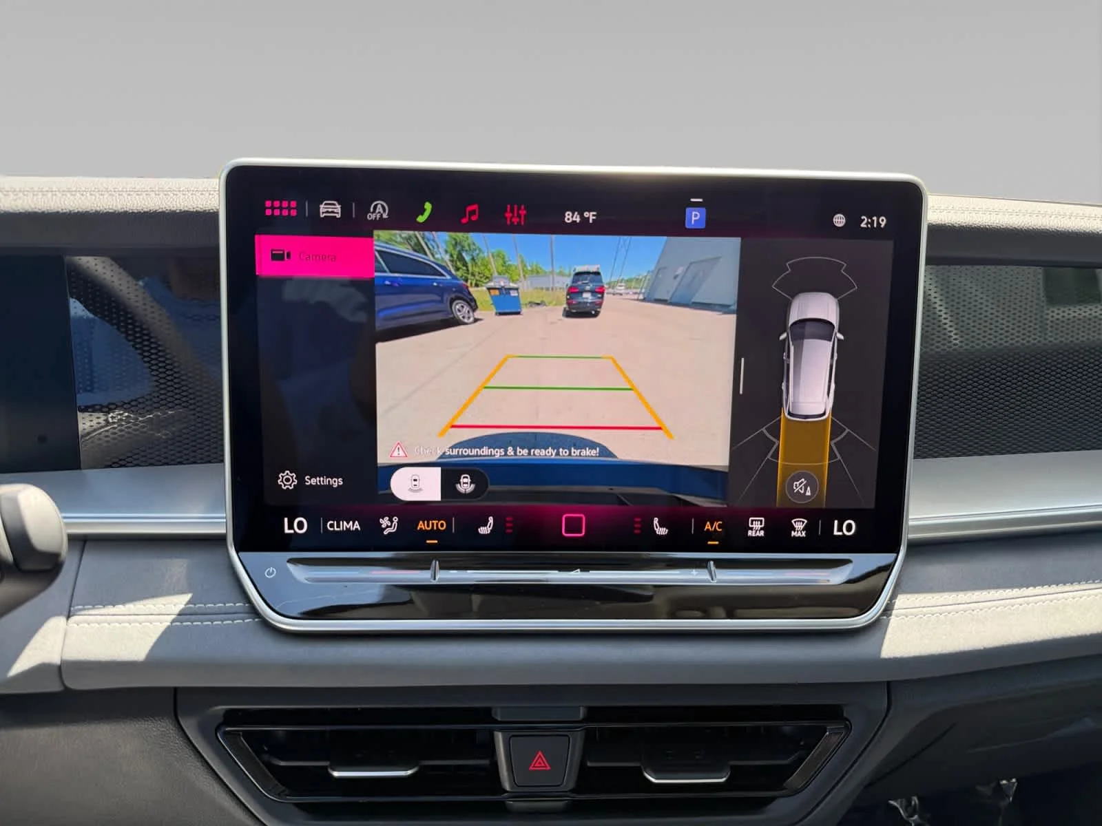 2026 Volkswagen Tiguan SE - Photo 16