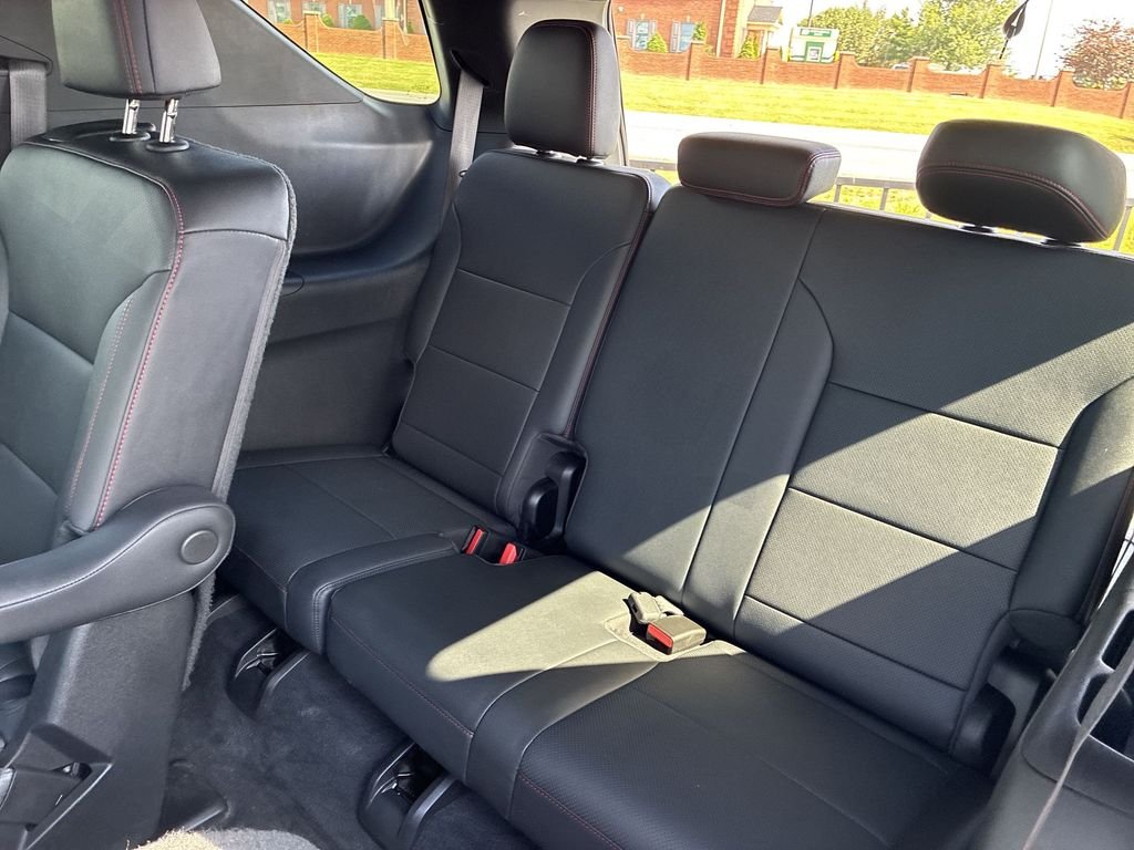 Certified Used 2024 White Chevrolet Z71 image 19