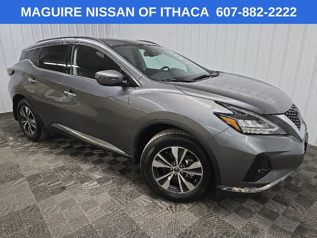 Used 2024 Gray Nissan SV image 7