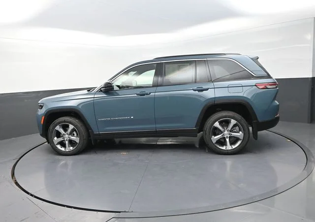 New 2026 Steel Blue Exterior Paint Jeep Limited image 6