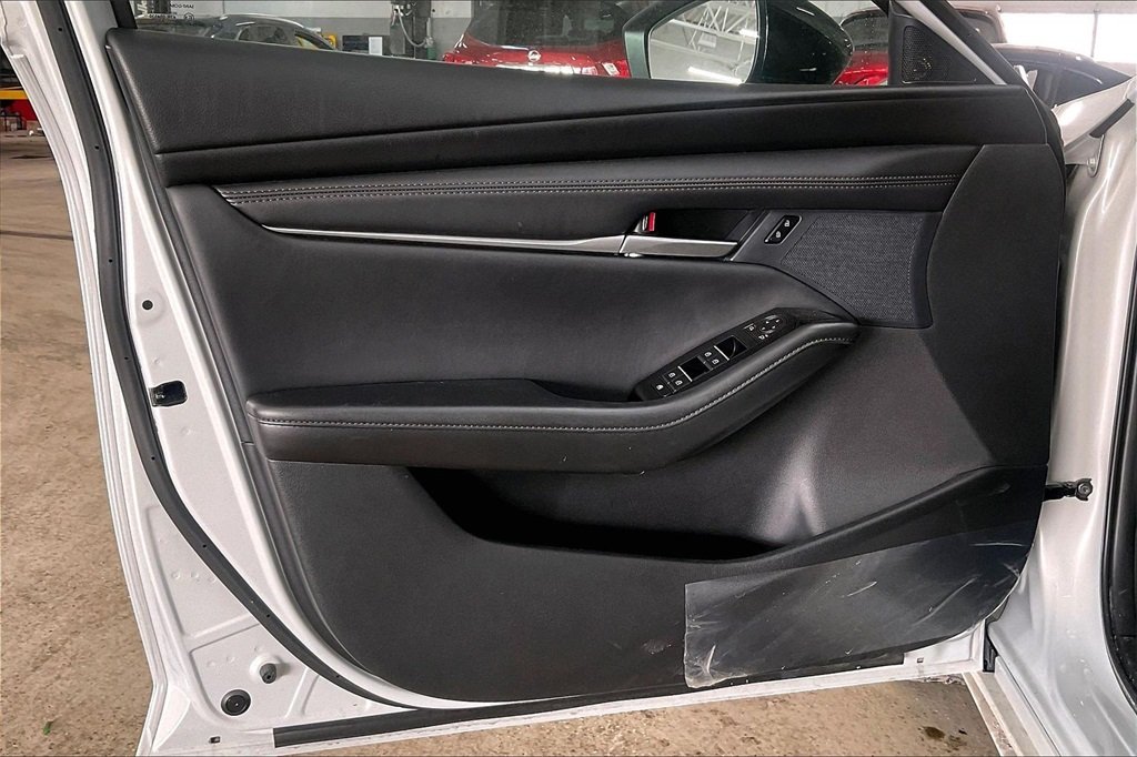 2025 MAZDA MAZDA3 - Image 22