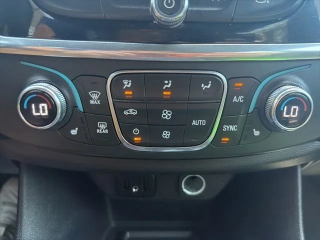 2023 Chevrolet Traverse 3LT - Photo 32