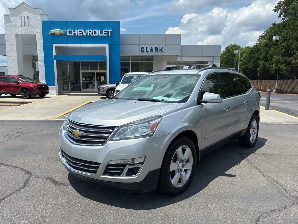 2015 Chevrolet Traverse's photo