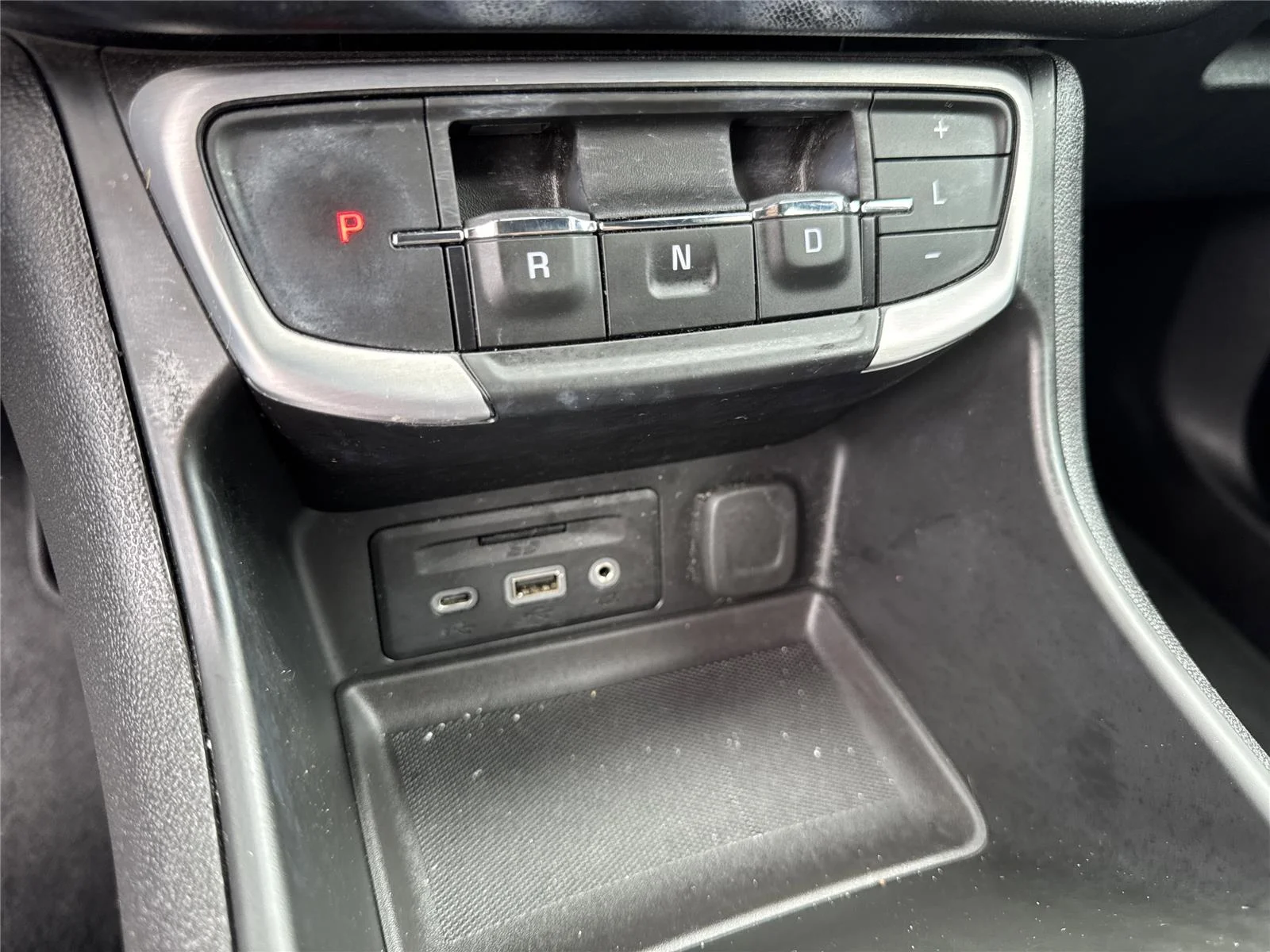 Used 2022 Summit White GMC SLT image 30