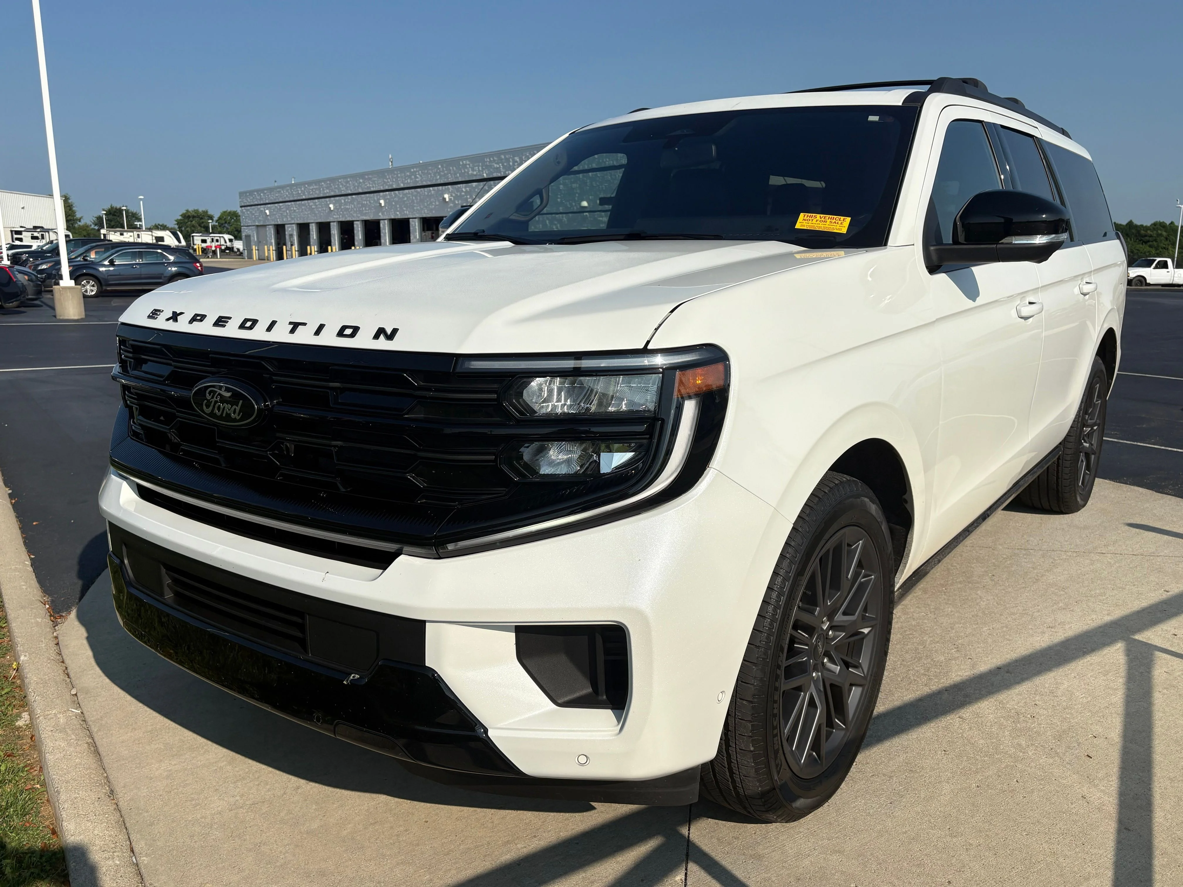 Used 2025 White Metallic Ford Platinum image 3