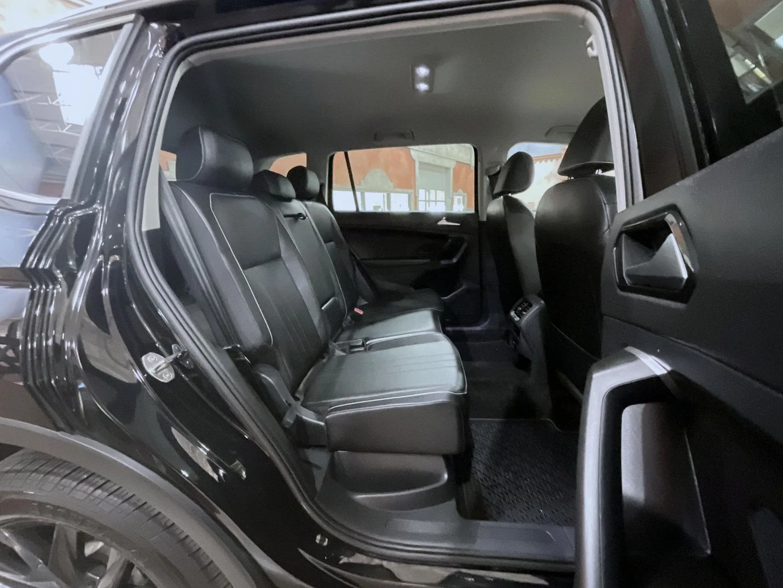 Used 2024 Black Volkswagen 2.0T SE image 18