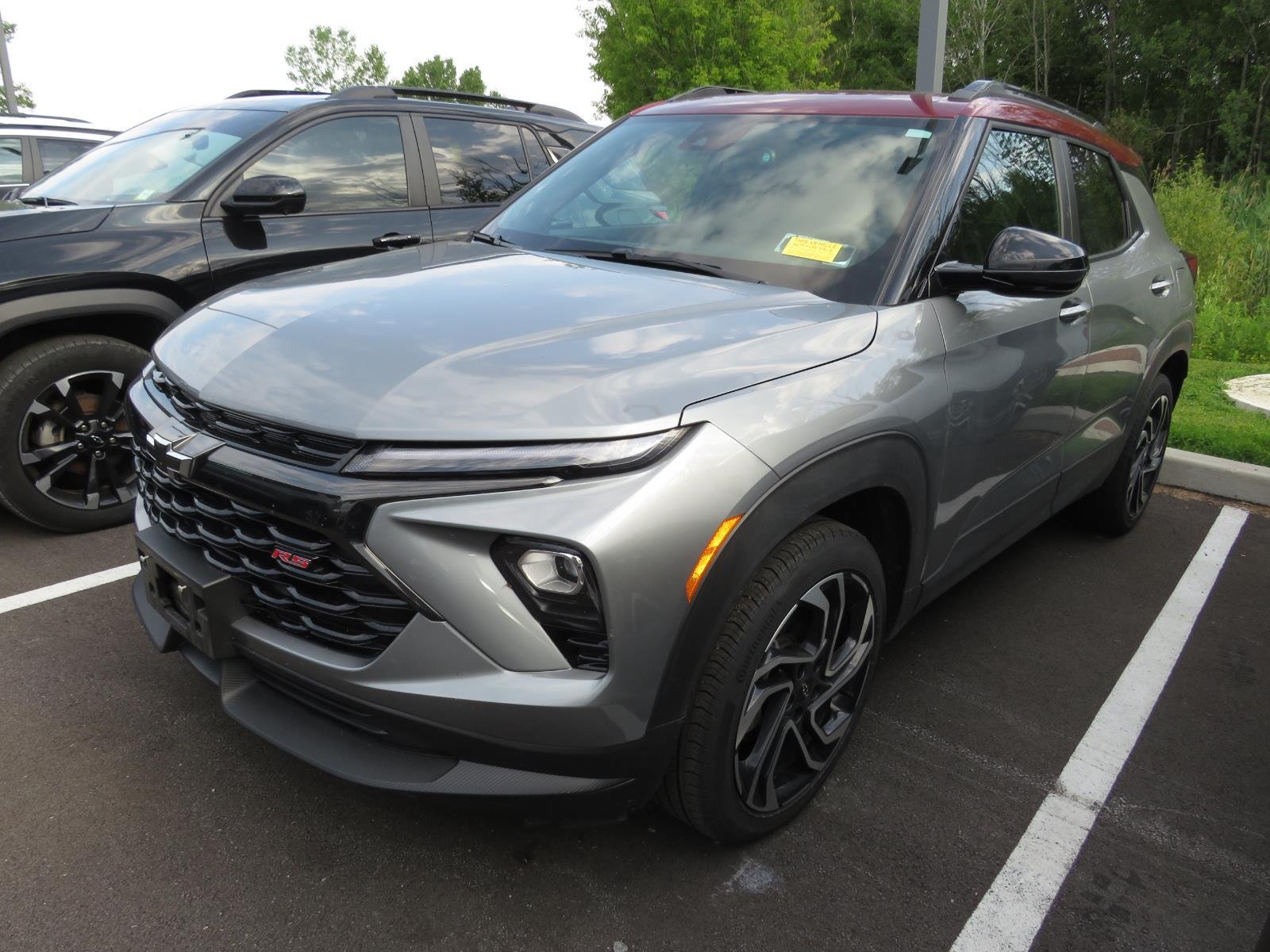 Used 2025 Sterling Gray Metallic Chevrolet RS image 15