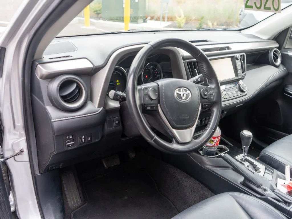 Used 2016 Silver Toyota Limited image 16