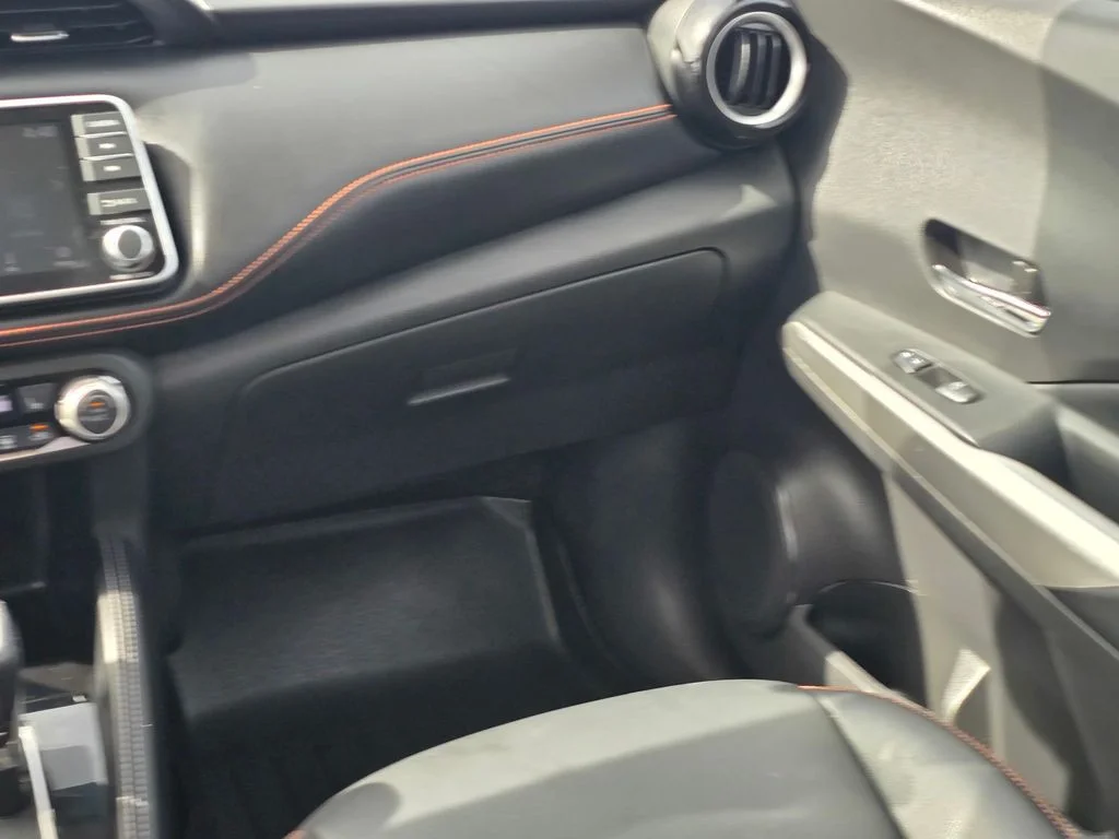 Used 2020 Gray Nissan SR image 18