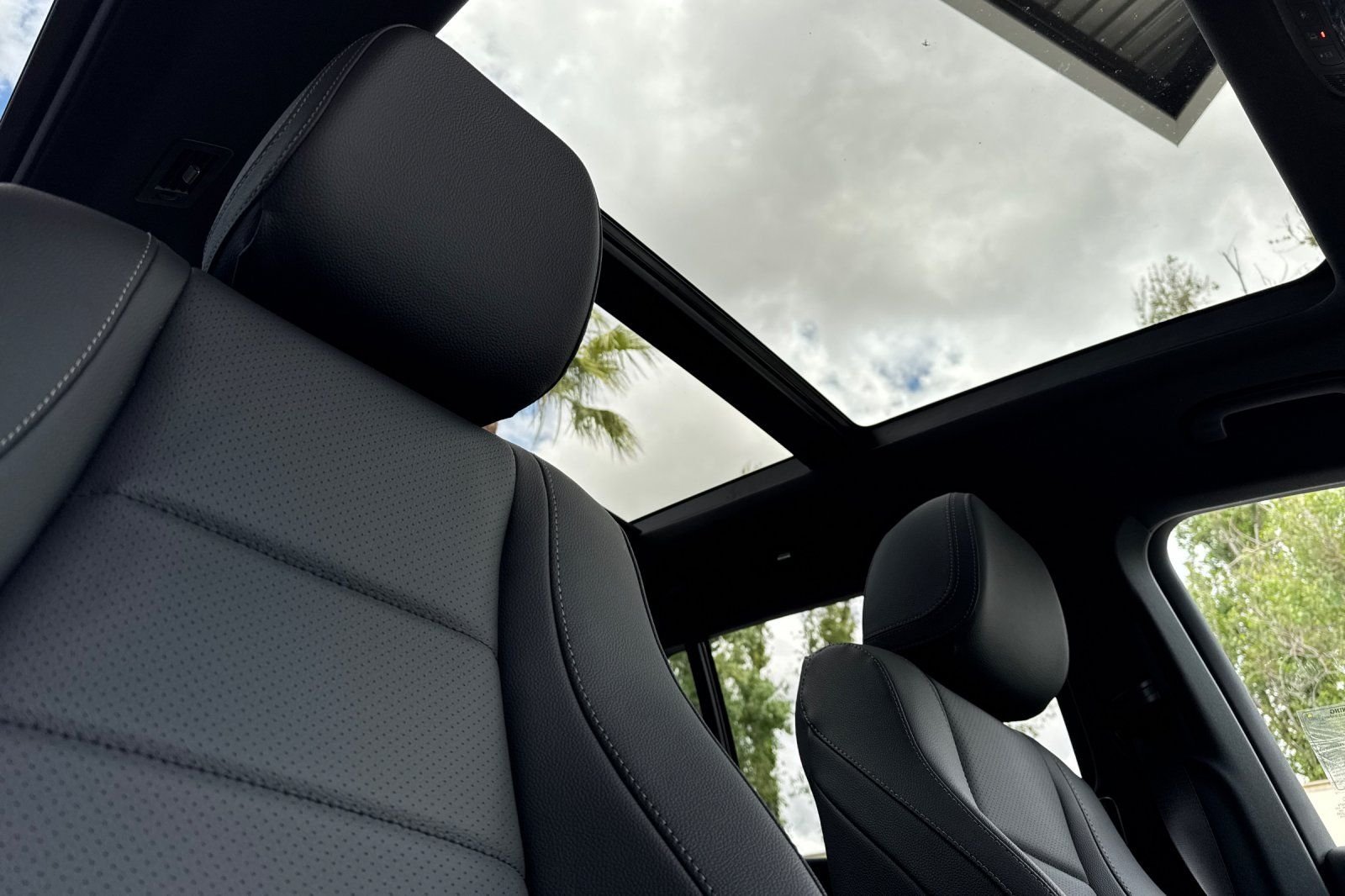 New 2026 Black Mercedes-Benz GLS 450 image 33
