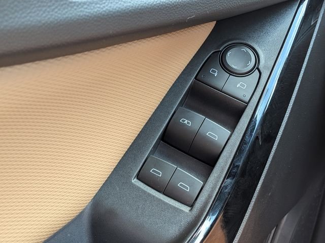 Used 2026 Green Chevrolet ACTIV image 24