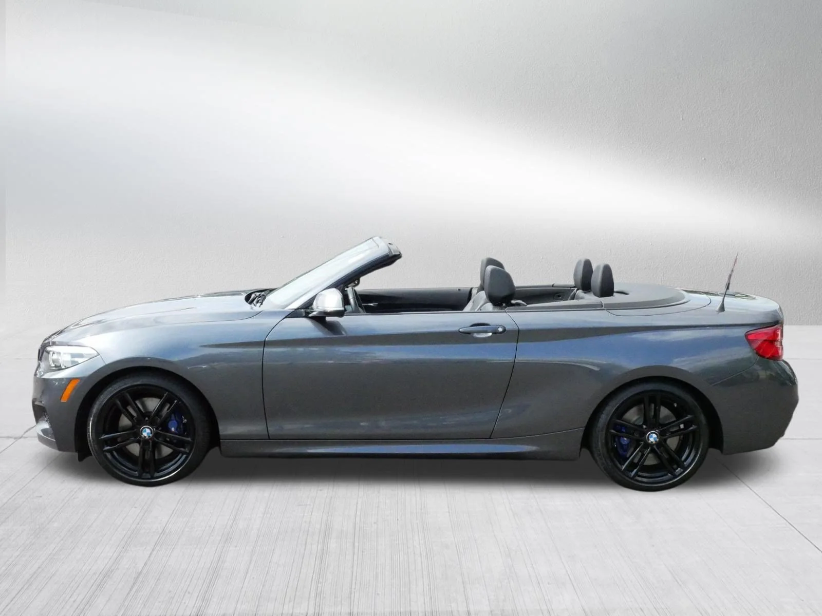 Used 2018 Mineral Gray Metallic BMW M240i xDrive image 8