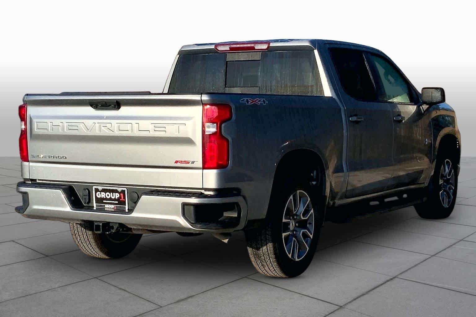 Used 2025 Sterling Gray Metallic Chevrolet RST image 13