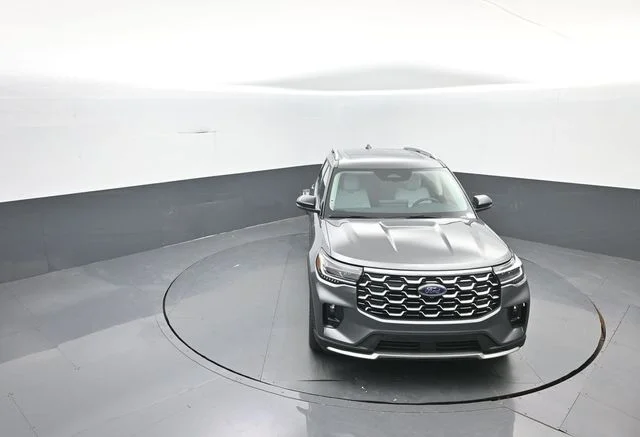 New 2026 Gray Ford Platinum image 22
