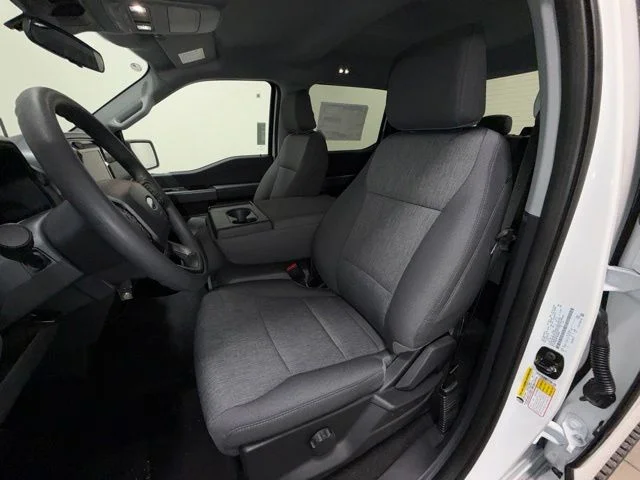 New 2026 Oxford White Ford XLT image 12