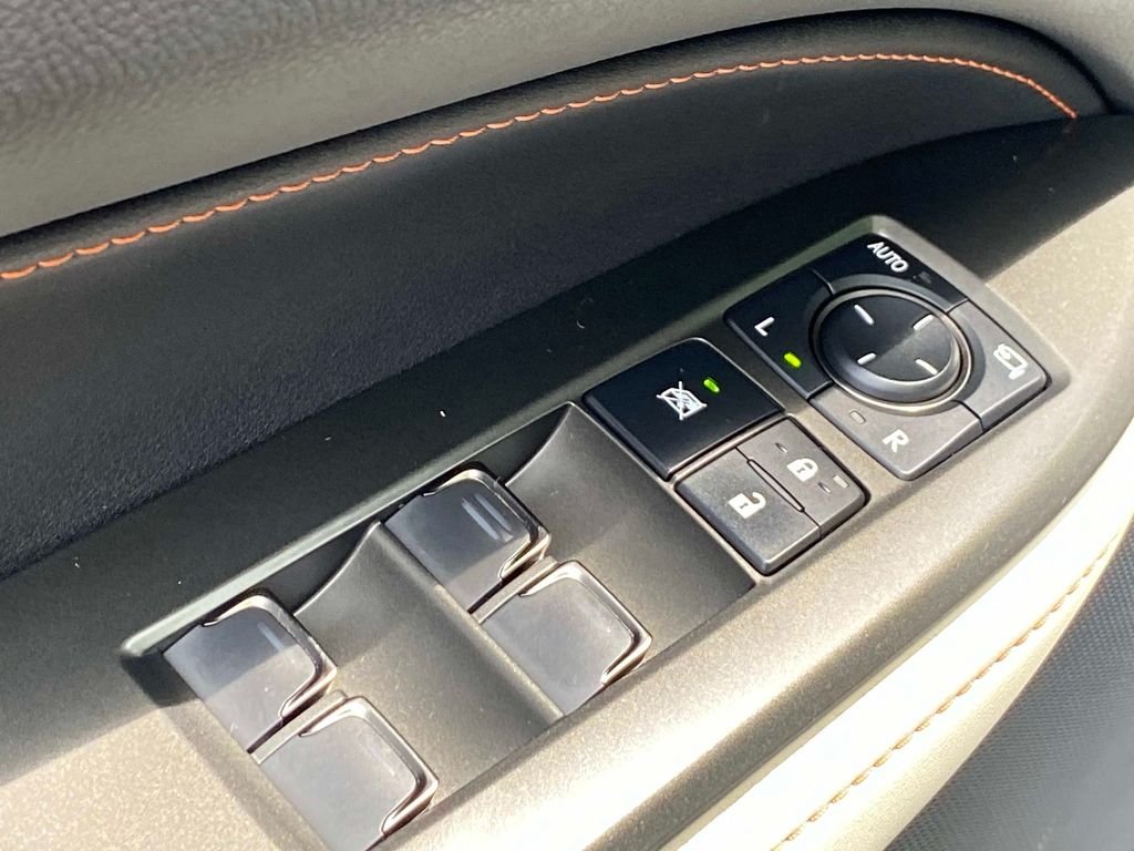 Used 2022 Silver Lexus 350 Base image 29