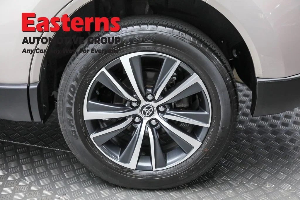 Used 2022 Gray Toyota LE image 8