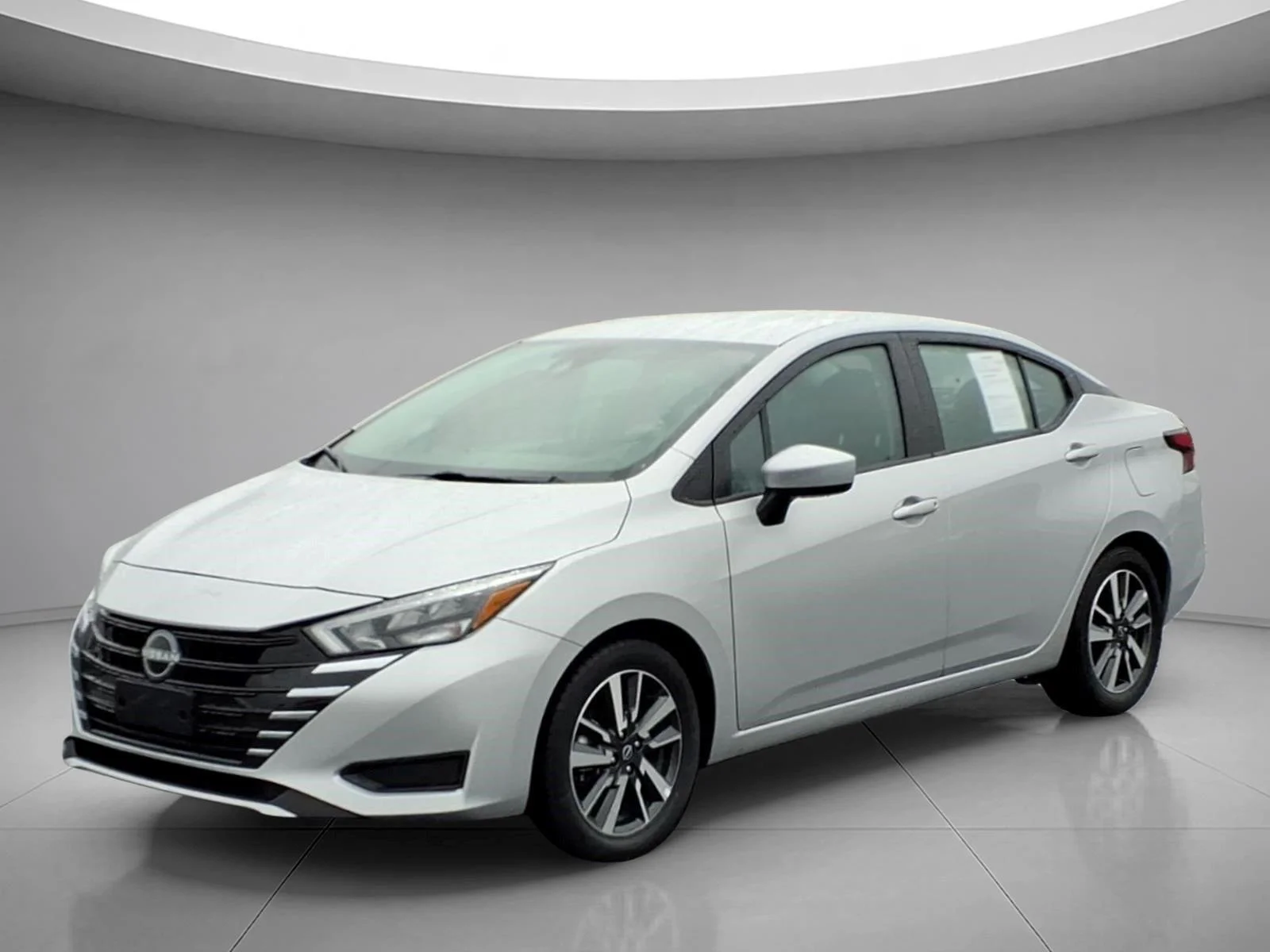 Used 2025 Brilliant Silver Metallic Nissan SV image 1