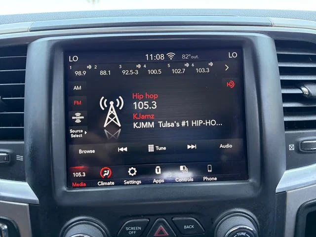Used 2019 White Ram Warlock image 12