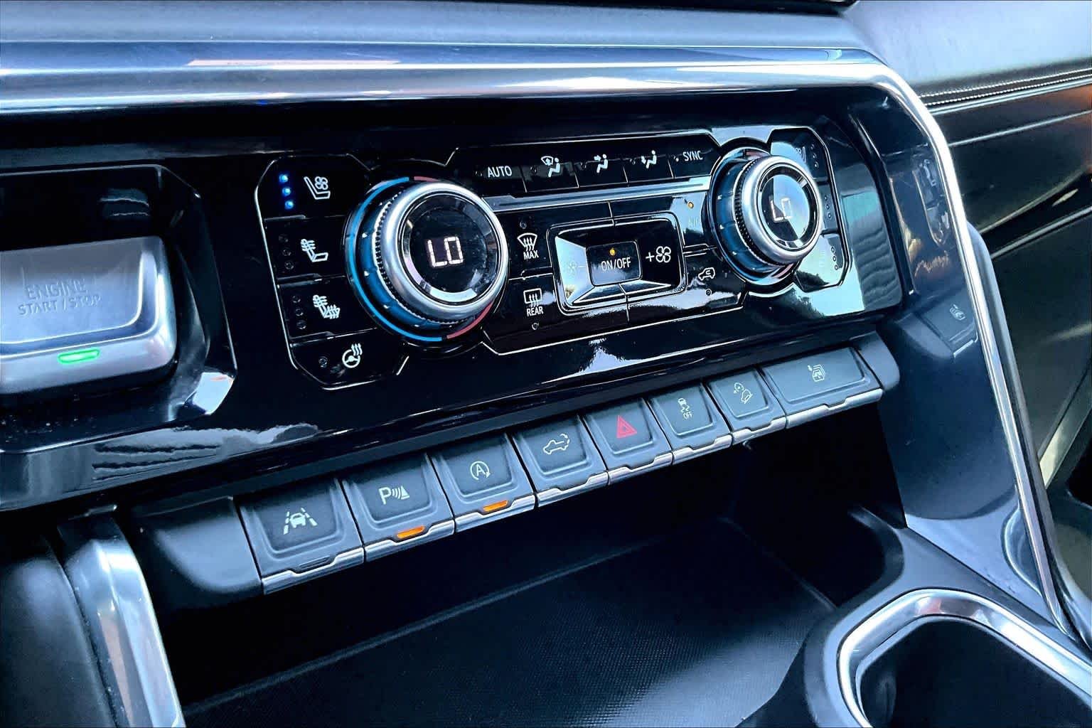 Used 2024 Sterling Metallic GMC Denali Ultimate image 32