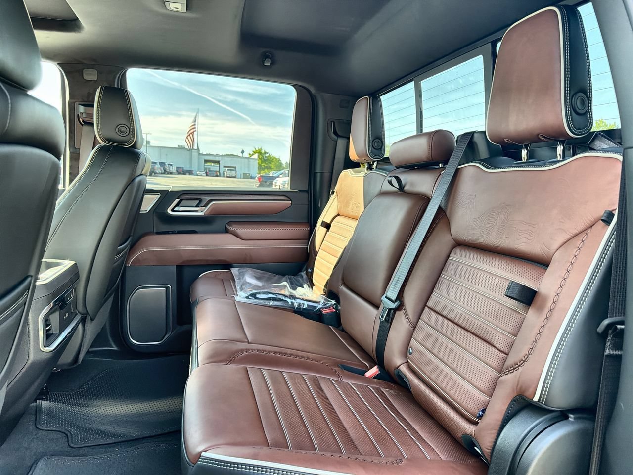 2026 GMC Sierra 3500HD Denali Ultimate - Photo 20