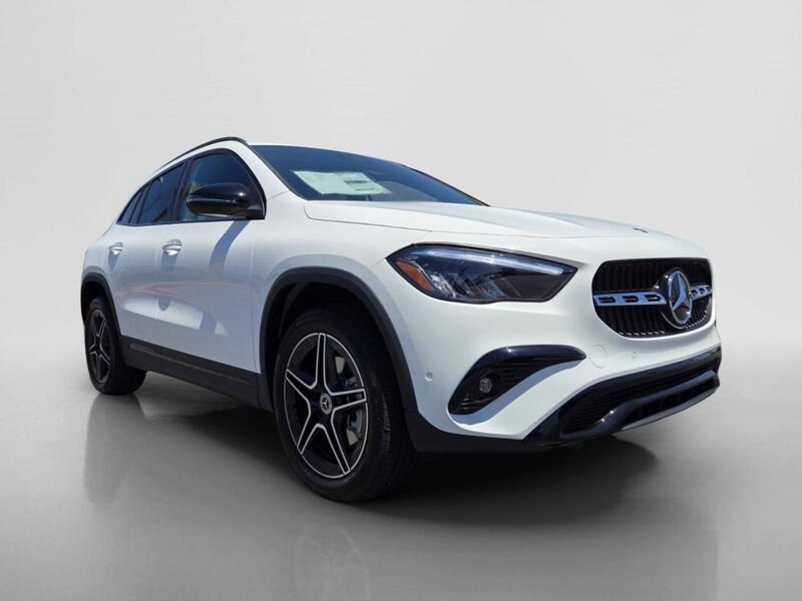 New 2026 Polar White Mercedes-Benz GLA 250 SUV image 7