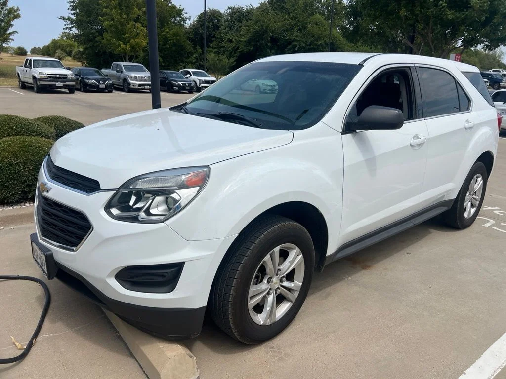 Used 2017 White Chevrolet LS image 1