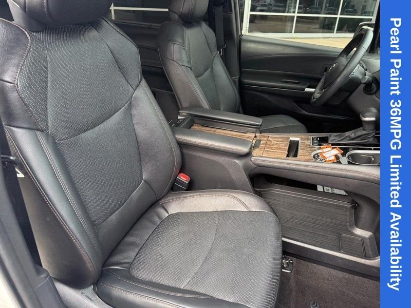 Used 2025 Pearl Toyota Limited image 11
