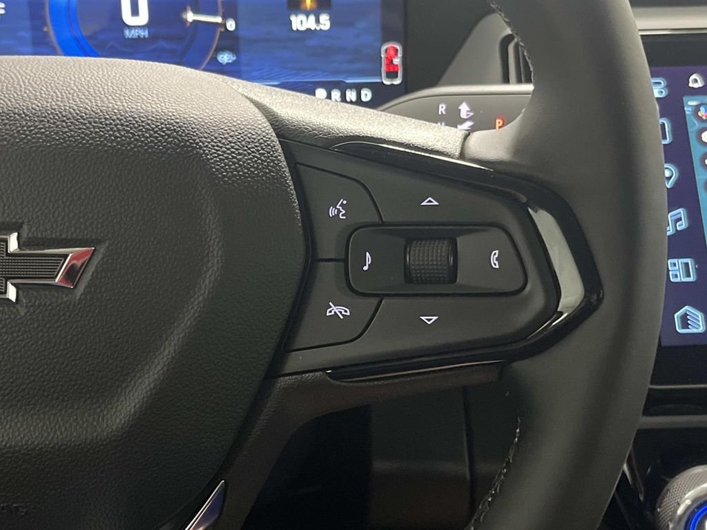 2027 Chevrolet Bolt RS - Photo 18