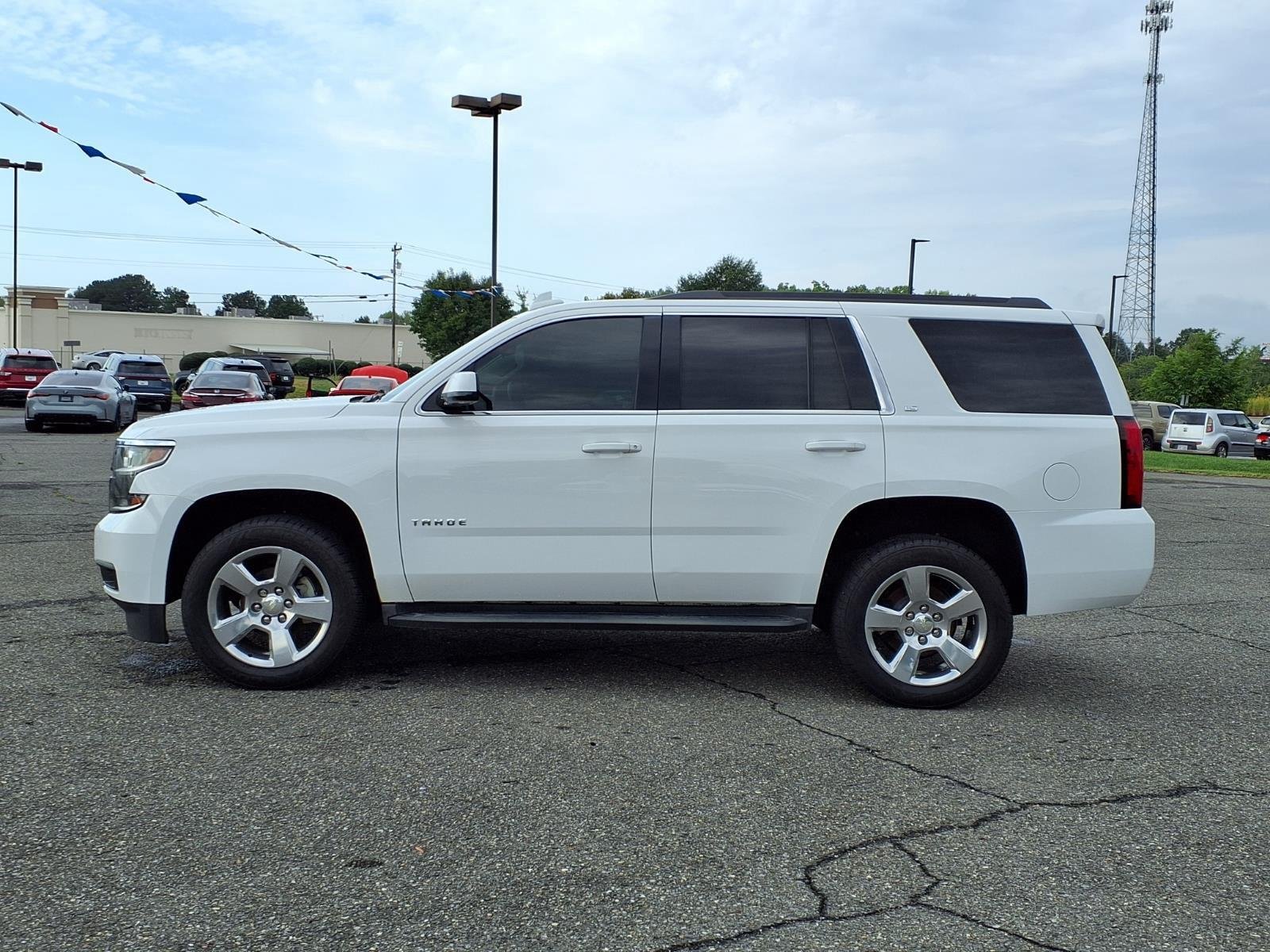 Used 2016 Summit White Chevrolet LS image 3