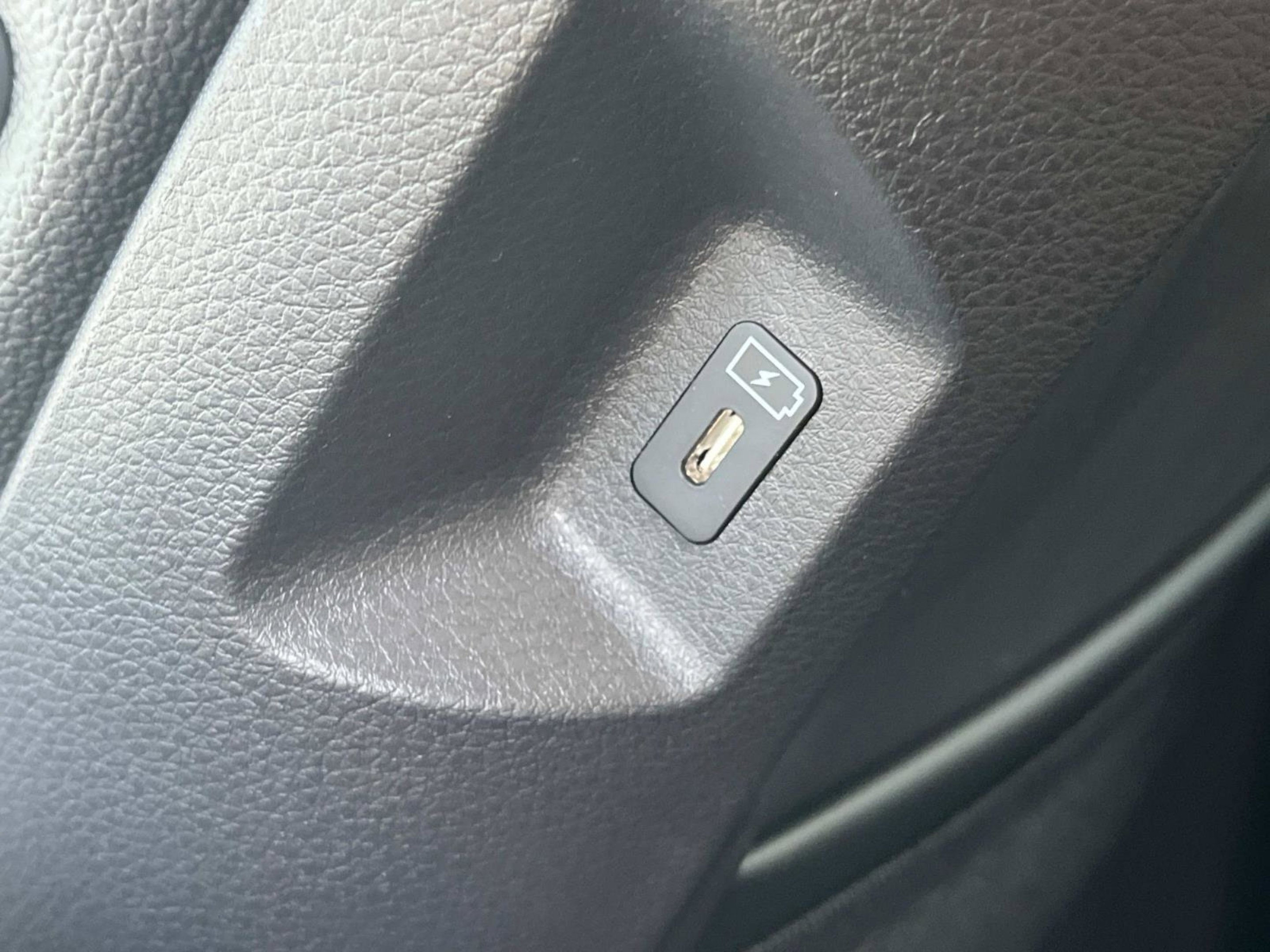 2026 Kia Carnival SX Prestige - Photo 18