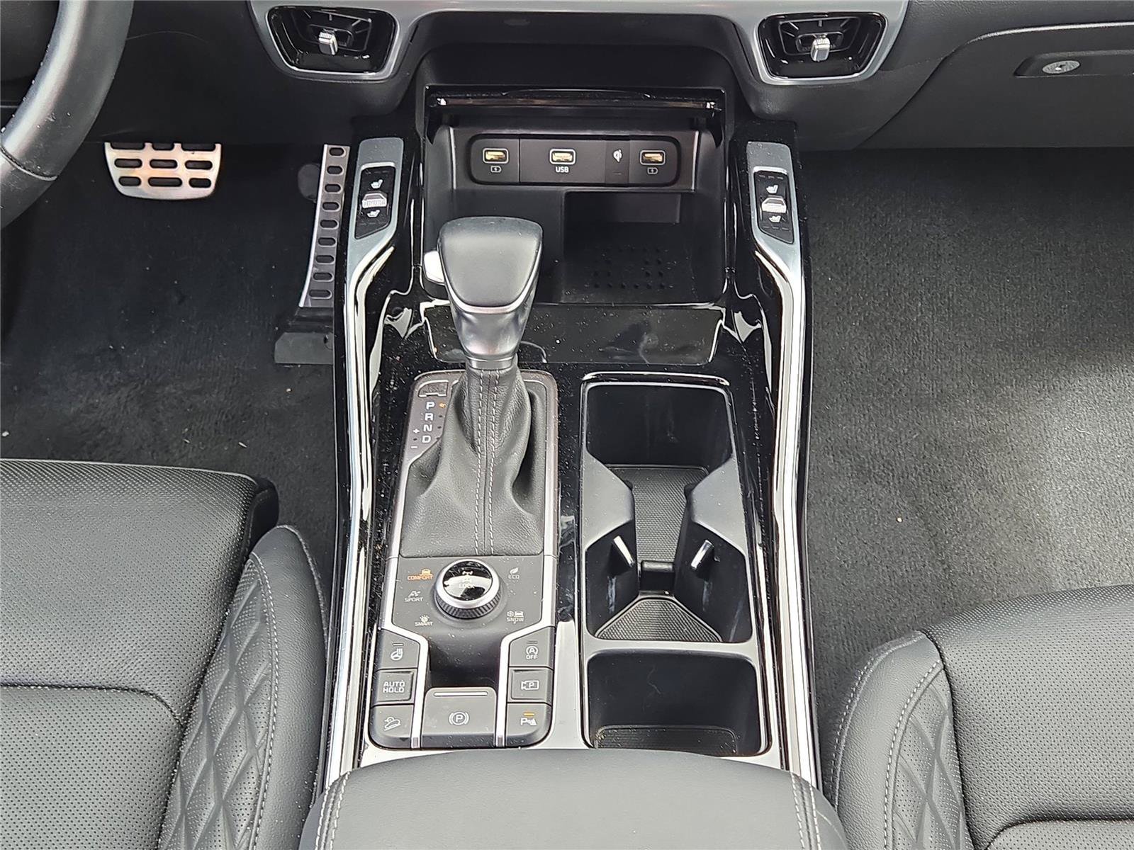 Used 2023 Red Kia SX Prestige image 17