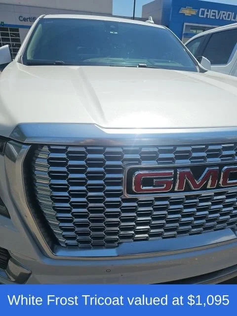 Used 2021 WHITE FROST TRICOAT GMC Denali image 6