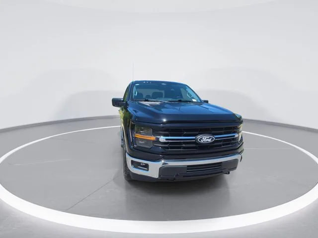 Used 2025 Black Ford XLT image 3