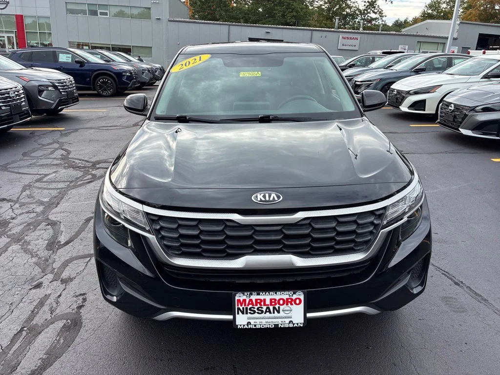 Used 2021 Kia Seltos LX with VIN KNDEPCAAXM7045809 for sale in Marlborough, MA