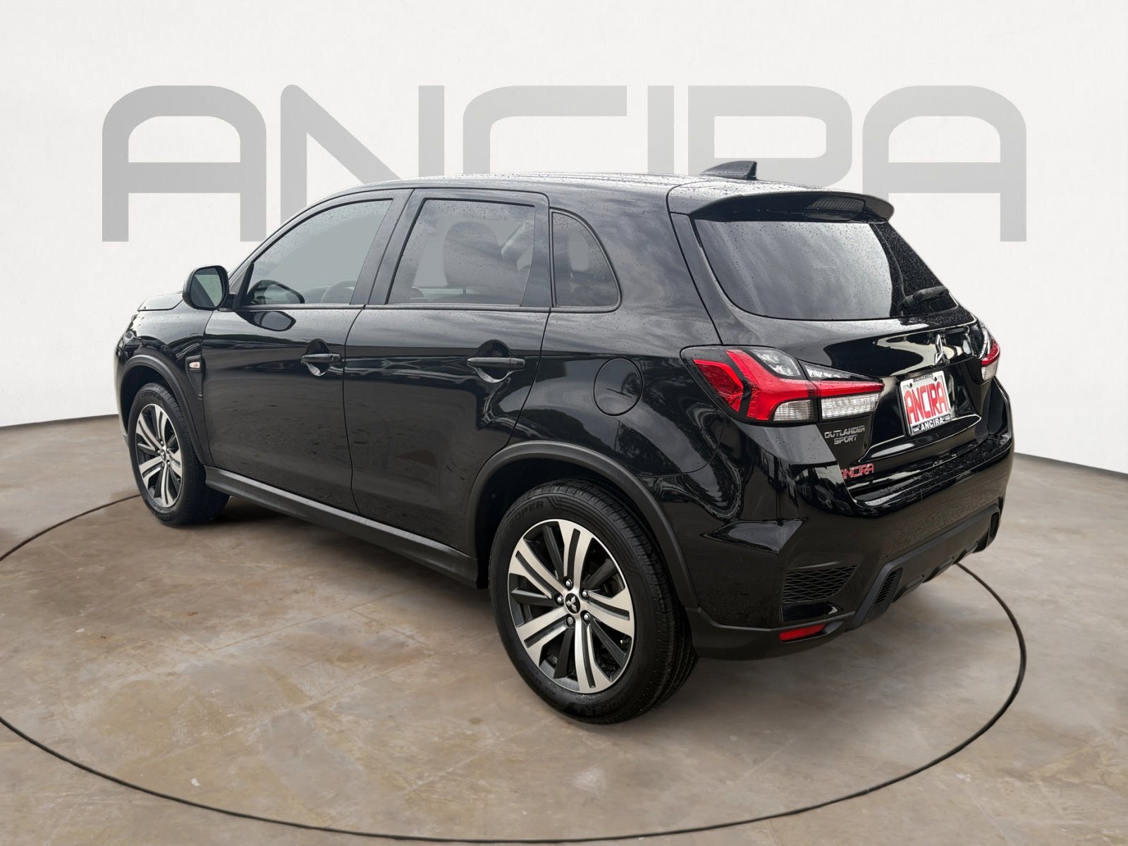 Used 2020 Labrador Black Metallic Mitsubishi ES 2.0 image 9