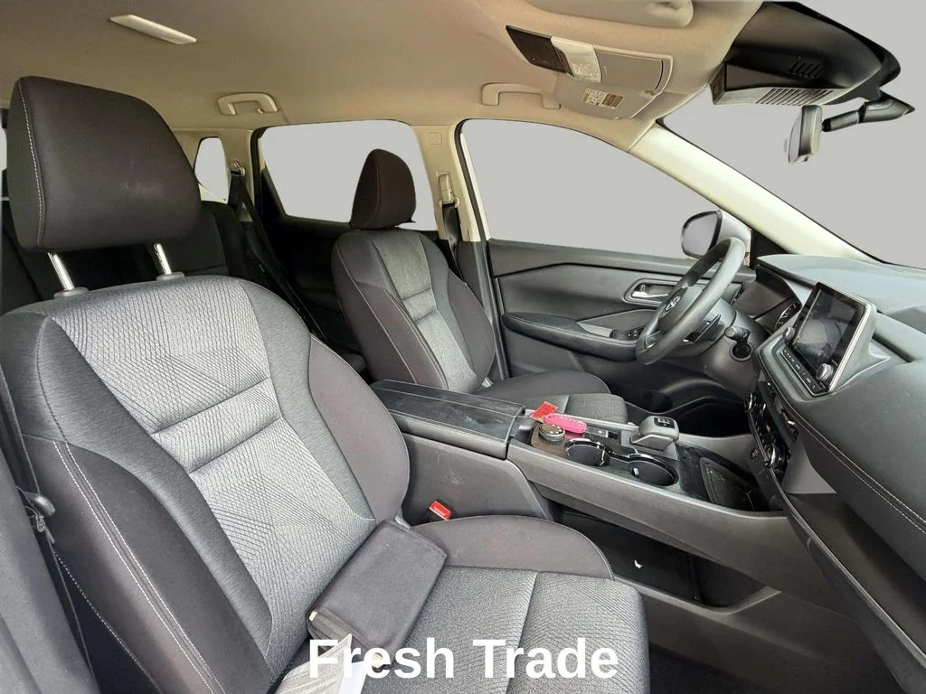 Used 2024 Brilliant Silver Metallic Nissan SV image 11