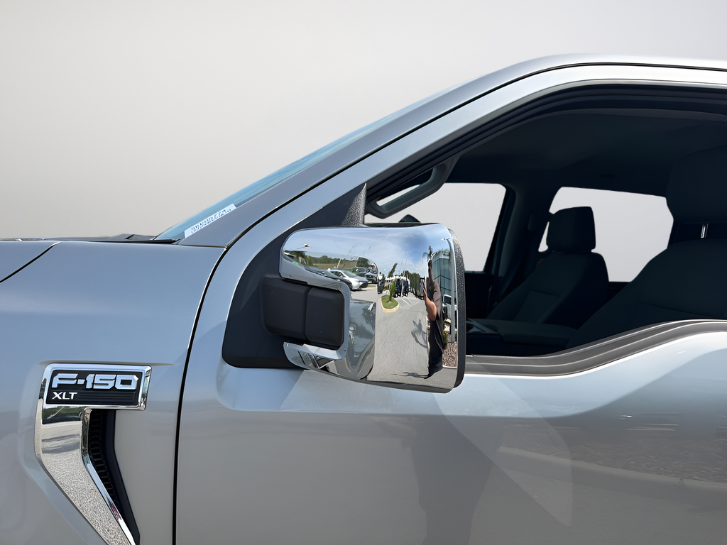 Used 2025 Silver Ford XLT image 41