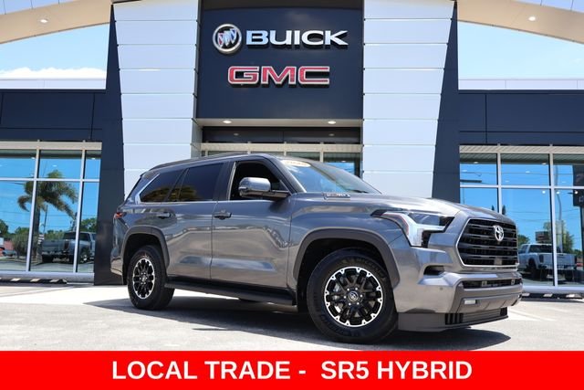 2025 Toyota Sequoia SR5 4WD i-FORCE MAX Hybrid's photo