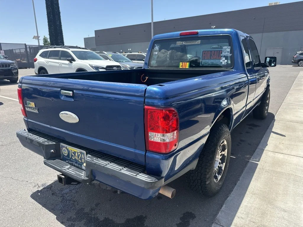 Used 2011 Blue Ford XLT image 8
