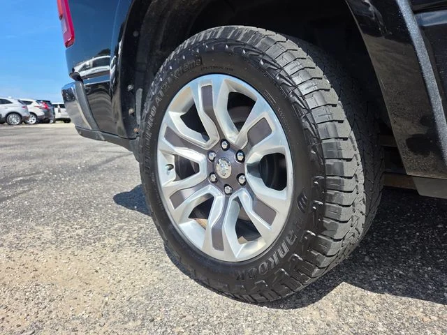 Used 2019 Black Ram Laramie Longhorn image 39
