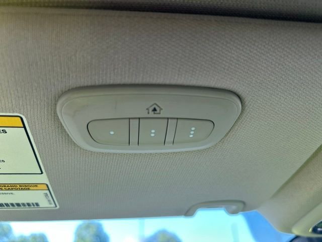Used 2018 Gray Jeep Limited image 30