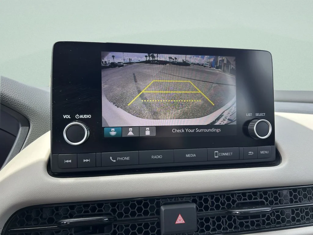 Used 2025 White Honda LX image 25