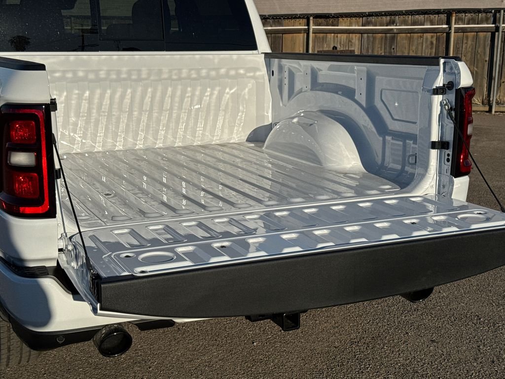 New 2026 Bright White Clear-Coat Exterior Paint RAM Big Horn image 6