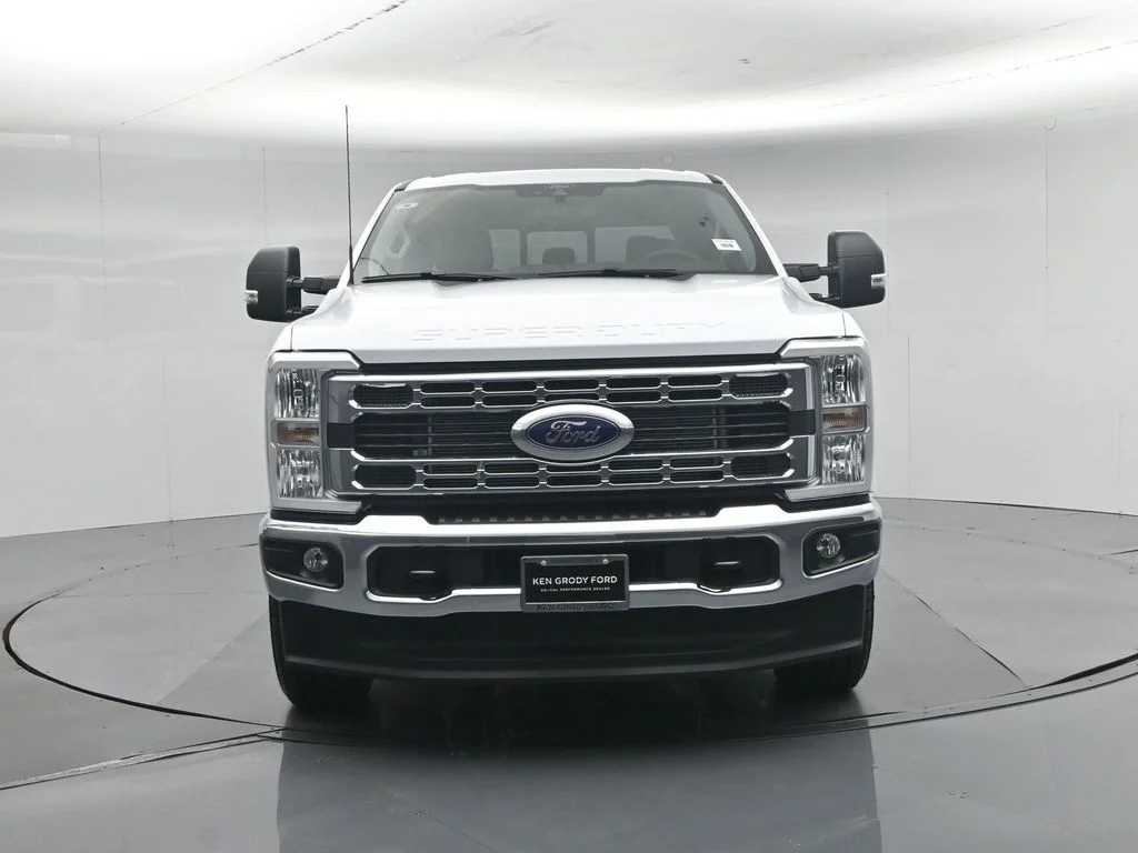 New 2026 White Ford XLT image 23