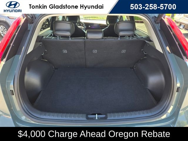 Used 2023 Cityscape Green Kia Wind image 13