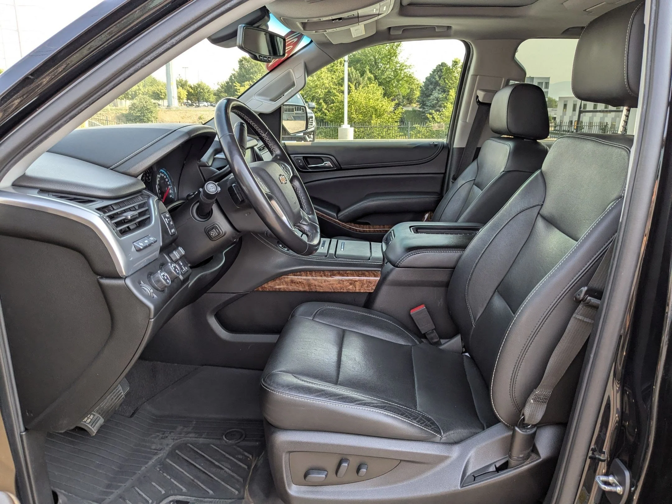 Used 2020 Black Chevrolet Premier image 25